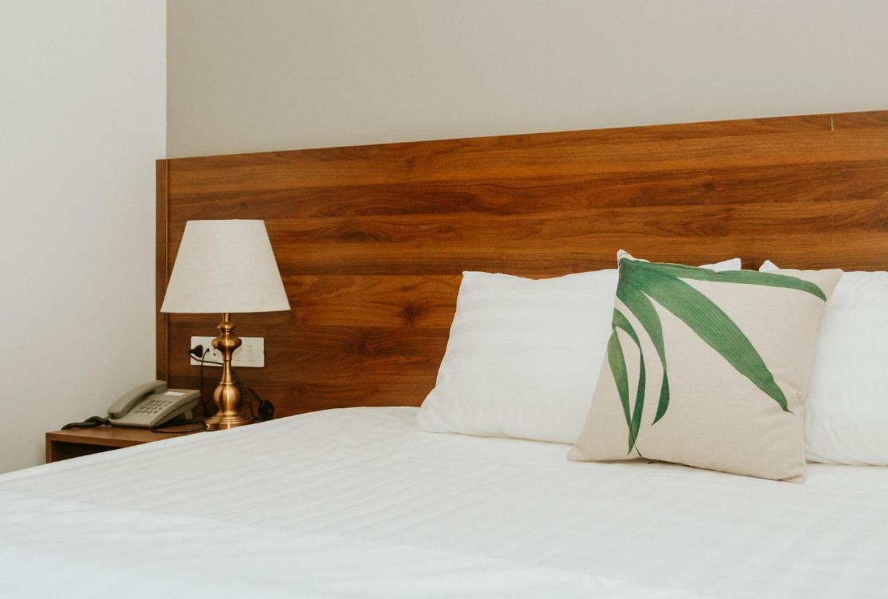 Luxstay Hotel הלונג מראה חיצוני תמונה
